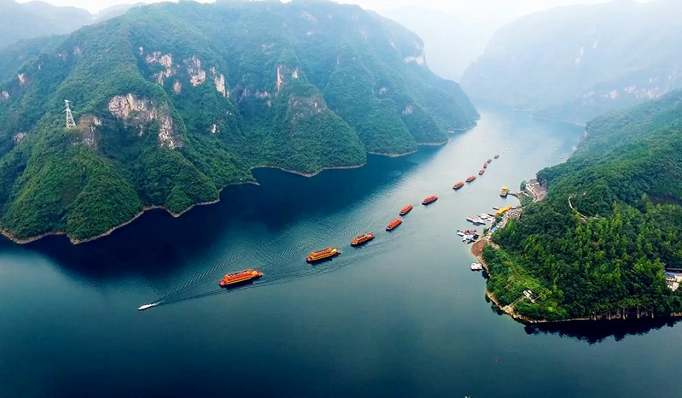 梦想翱翔，湖北的天空之翼